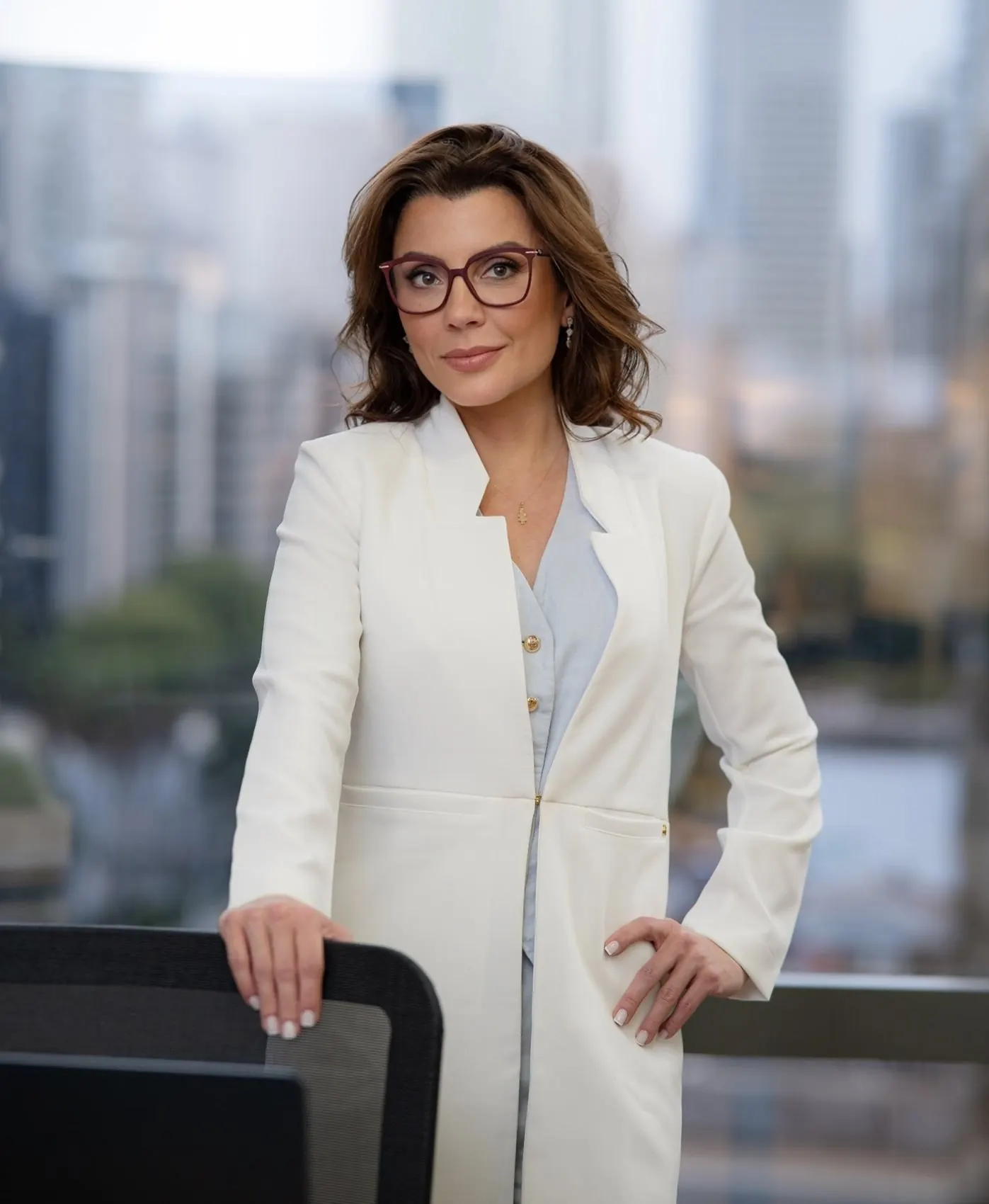 Dra. Marina Lara, de jaleco, em São Paulo